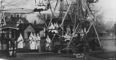 Неудачная попытка украсть посылку с крыльца