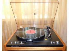 Моё всё 
Акустика Корвет
Усилитель Бриг
эквалайзер Прибой 
вертушка Электроника 
было много чего ещё, но вот этот запомнился