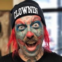 Не на том месте и не ту татуху набил....