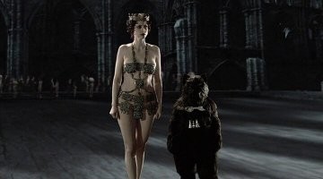 Тогда вопрос. Кто из свиты Воланд был сварщик ом? У Маргариты на балу был интереснейший наряд.