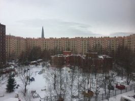 Первое фото сделано из этого дома))))