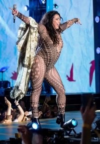 Лолиту никто не переплюнет.