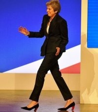 Самые пьющие британские бабы - высшие руководители. Ну, вот и нашлось обьяснение политике Терезы Мэй. Она постоянно была бухая, когда зафигачила провокацию со Скрипалями и с санкциями.