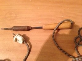 В Кирове быдлан пнул в спину пожилого инвалида, который мешал ему пройти в магазин