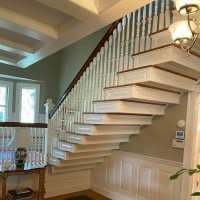 можно бы было оформить каждую ступеньку в виде книги) прям просится