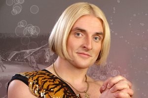 Потому что у него мать Запашный!))))