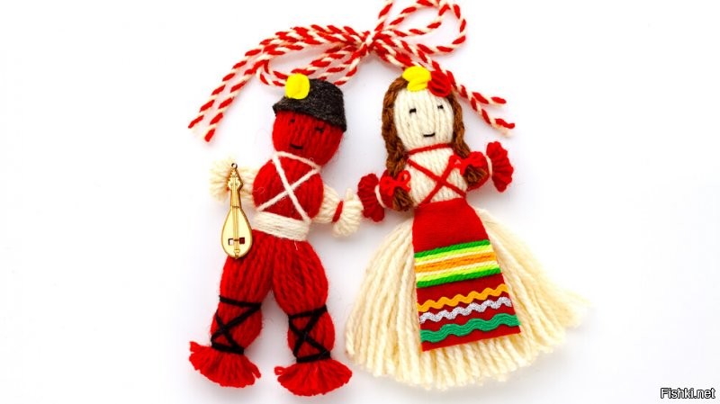 В Болгарии 1 марта празднуется баба (бабушка) Марта - начало весны и дарятся мартеници. Так что всех с праздником.