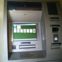 При желании - есть, там винда, в старых можно было свернуть интерфейсное окно