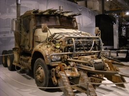 Вот как защищенный тягач должен выглядеть.