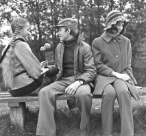 Две гвоздики...