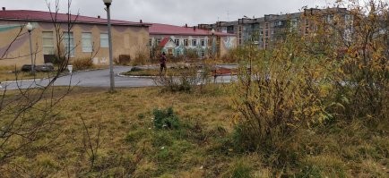 Ну что ж, посмотрите тогда и мои фотки реальной Воркуты осени 2020. Просто прогулялся в центре и у ЖД вокзала. Сравните с тем, чего из интернета надергали