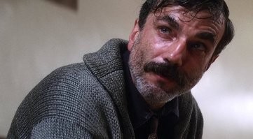 в "Нефти" он еще шедеврален