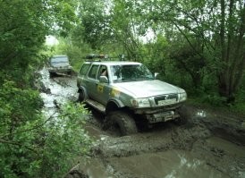 Хм... К меня тоже пневмоподвеска, но я далеко не везде проеду.