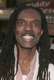 Кевин Питер Холл (сыгравший Хищника)
сейчас и тогда