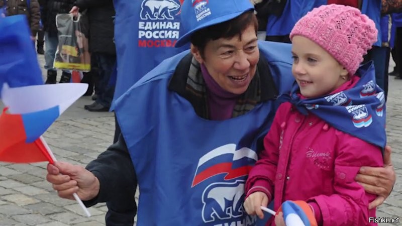 Владимир Путин подчеркнул, что вовлечение несовершеннолетних детей в участие на митингах недопустимо и является прямым нарушением закона
