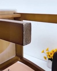 Что только не перепробовал туда клеить, скажу честно что всё это х..ня полная, отваливается, проминаестя,  дерьмо китайское. Ещё мой дед на табуретки кожу от ремня прибивал сапожными гвоздиками и работало на много лучше.