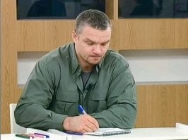 между друг другом ©
----------