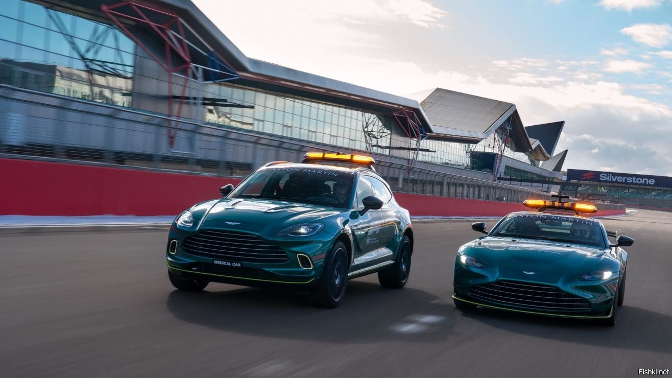 Качественные и надежные автомобили. Aston Martin Safety car f1 2021. Safety car f1 Aston Martin Vantage.