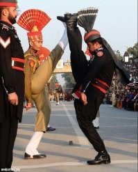 Два чувака и Толик Шиян