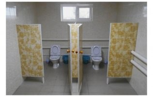 Небывалая торжественность: в одном из вузов Киева открыли женский туалет