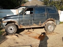 УАЗ патриот простоявший два года в гараже.