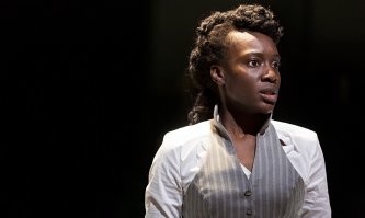 Анна Каренина просто подобрали от бога.
Все остальное фуфло.