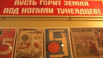 этот мир сошел с ума.
пост, определённо, пропаганда тунеядства.