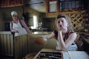 Так ведь пост мой публикуется в сообществе "Ностальгия"

.