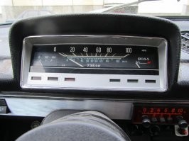 Это не фиатовский, а английский. У итальянцев километры в час.