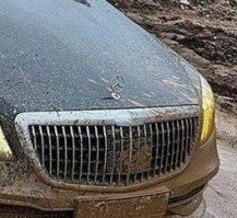 Где вы там интересно майбах углядели!?