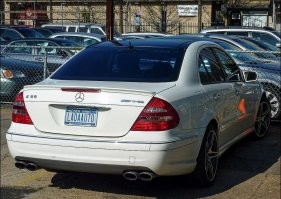 Этот подержанный универсал Volvo обойдется вам в 20 миллионов долларов, благодаря своему номерному знаку