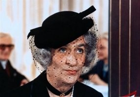 у меня на аватарке Луи де Фюнес ... и многие говорят- фу ты бабка старая . Даже не знают кто это.