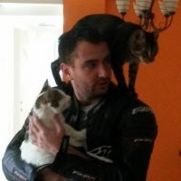 Флешмоб - питомцы на плечах хозяев