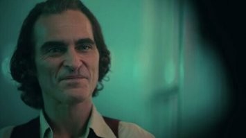 Кроликов  - Джокер
ну и до кучи костюм Джокера