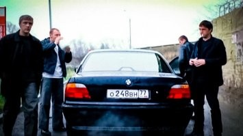 BMW 7-й серии 2000 года в безупречном состоянии