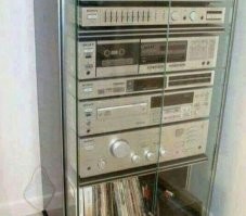 Я вспоминаю те времена, когда о таком стерео даже не мечтали....