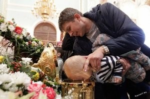 Одни некрофилы обиделись на других некрофилов.)