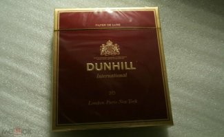 Согласен, что нет универсального способа бросить курить. Я, например, схлопотал тяжелейшее воспаление лёгких, лет 12-15 назад. Да такое, что дышать было тяжко, какой уж там курить. Около двух месяцев "выкарабкивался". А там уже и курить не очень тянуло, ну и решил не начинать больше. Вот и всё. В отличие от других, к запаху табачного дыма отношусь спокойно. Порой даже нравится дым хороших сигар, ароматизированных сигарет и курительного табака для трубок. Мог бы я вновь начать курить? Возможно. Но только тех импортных сигарет 70-х годов прошлого столетия. До сих пор помню шикарный запах сигареты Dunhill, не дыма, а именно табака.