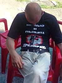 Дурацкие футболки с надписями, которые неуместны в любой ситуации