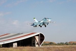 Кое-что об "авианосце", закопанном в крымскую землю