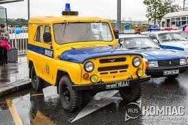 Милицейские уазики называли луноходами.