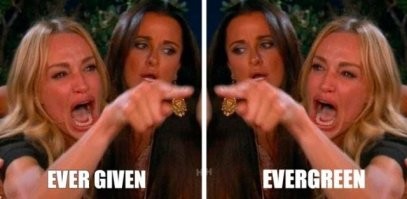 В Суэцком канале сняли с мели контейнеровоз Ever Given