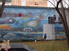 Не хватает про административный вандализм и теорию разбитых окон. Канувшим в лету граффити в Марьиной роще посвящается.  Господи когда ты запретишь назначать дураков начальниками (с)