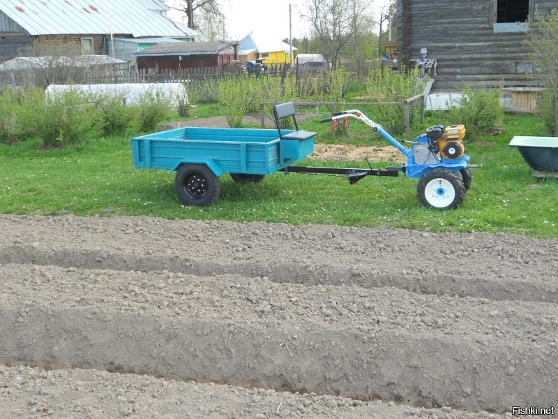 У него давно конкурентом идёт  мотоблок с прицепом.  И вряд ли он его обскочит.
