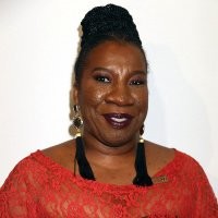 Тарана Берк,      самая знаменитая феминистка, борец с сексуальным насилием женщин .

 Страшно подумать, сколько сексуальных жеребцов домогались этой хрупкой женщины, что она решила наконец дать им отпор и защитить своих систер от их грязных домогательств !   :)