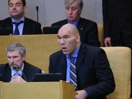 "А спортсмены кроме как спорт ни куя не умеют..."
Вы неправы. Они, оказывается, охренительные законотворцы!