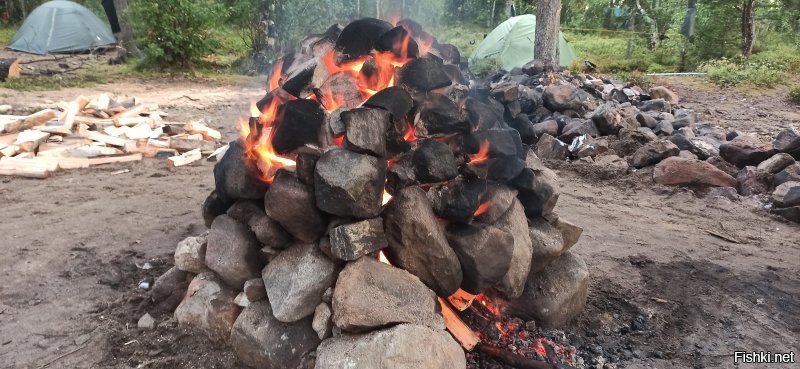 дааааа. на Канозере баню свою ставили, здорово было...