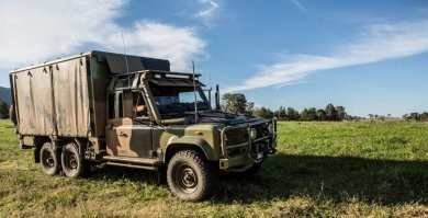 Не,Тойота двухмрстовая была. 
А трёх, это Лендровер уже.