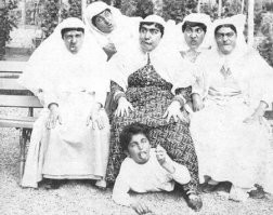 Э, разве эт красавиц? Вот пэрсики Востока!