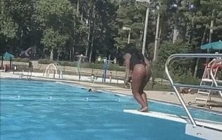 Тут, какая-то, недосказанность.